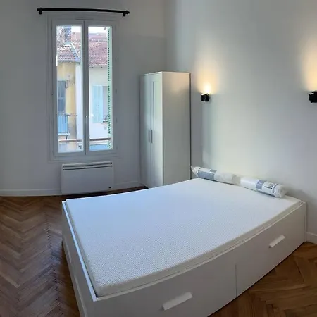 Thaonderevel 6 Pers, 3 Stars, New Refurbished