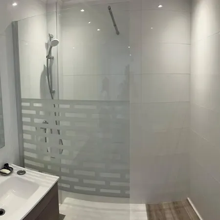 Appartement Thaonderevel 6 Pers, 3 Stars, New Refurbished Nice